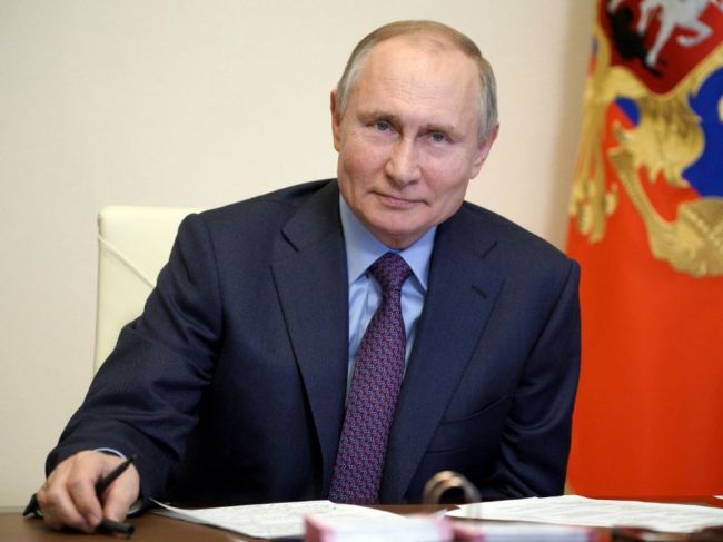 Putina zaočkujú proti covidu v utorok večer za zatvorenými dverami