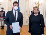 Doležal šéfuje trom rezortom, nad demisiou zatiaľ nerozmýšľa