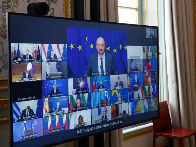 Ďalší prešľap Matoviča: Na Facebooku podporil demisiu Bidena