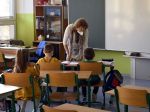 Profesiu učiteľov si váži viac než pred pandémiou 62 percent ľudí