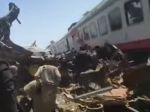 Video: Zrážka vlakov si vyžiadala najmenej 32 mŕtvych a vyše 160 zranených