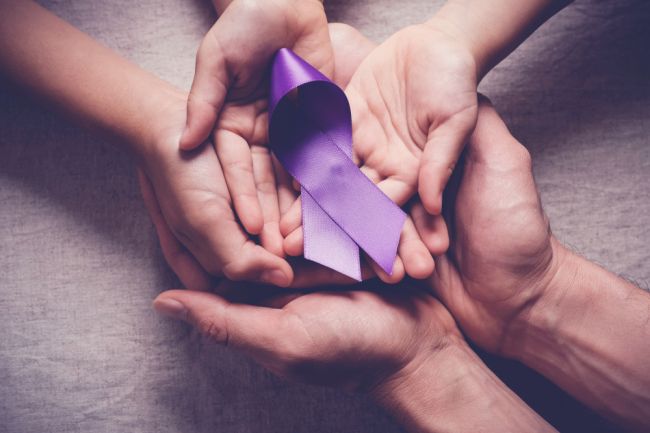 Svetový deň epilepsie pripomína fialová farba