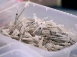 Vedci varujú: Do roka bude potrebná nová generácia vakcín proti COVID-19
