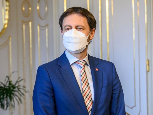 Začínal ako podnikateľ aj dobrovoľník v komunitách. Kto je Eduard Heger?