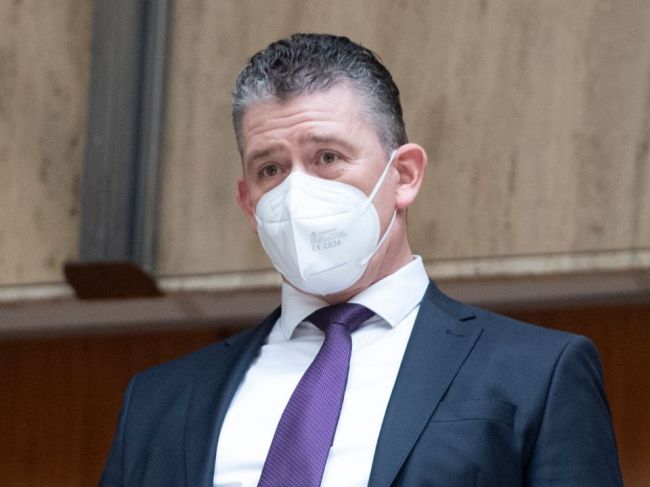 Polícia bude vykonávať zvýšené kontroly, potvrdil Mikulec