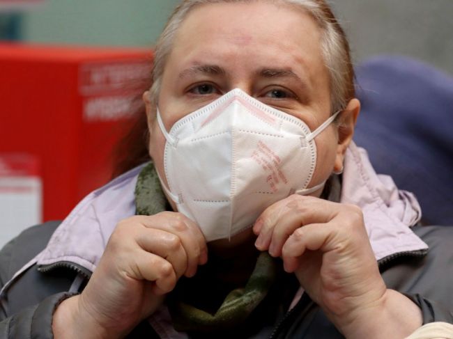 Viedeň zavedie povinnosť nosiť respirátory aj na námestiach