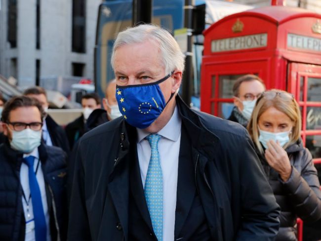 Barnier: Dôsledky brexitu cítiť až teraz