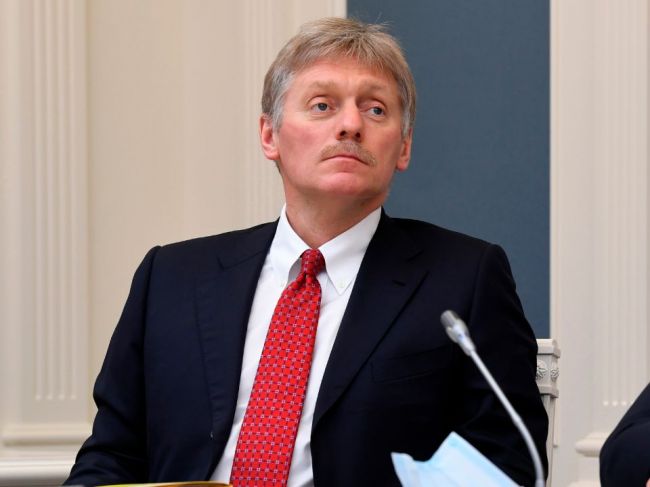 Peskov: Rusko posilní svoju bezpečnosť, ak Západ rozmiestni posily okolo Ukrajiny