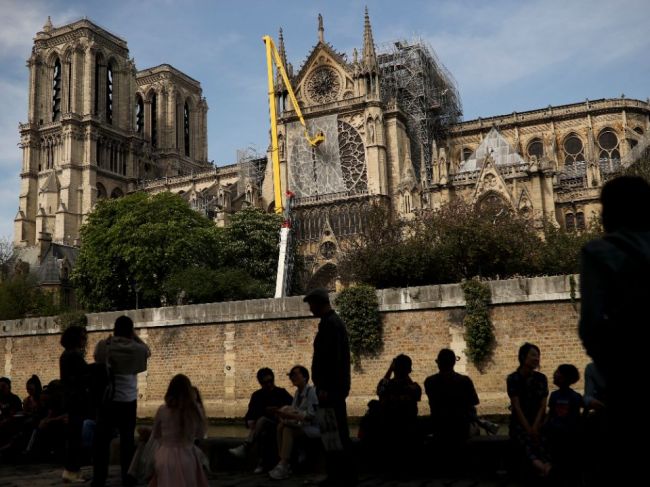 Rektor Notre-Dame: Renovácia katedrály si vyžiada 15-20 rokov
