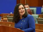 Kosovský parlament zvolil za prezidentku Vjosu Osmaniovú