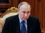 Putin podpísal zákon, ktorý mu umožňuje kandidovať na prezidenta ešte dvakrát
