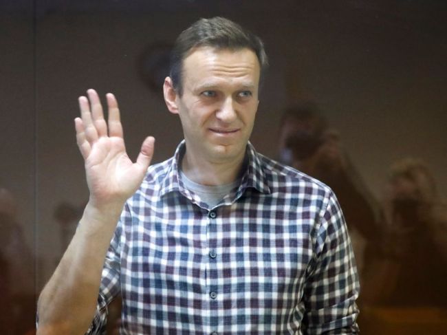 Navaľnyj chce pokračovať v hladovke napriek zhoršeniu zdravotného stavu
