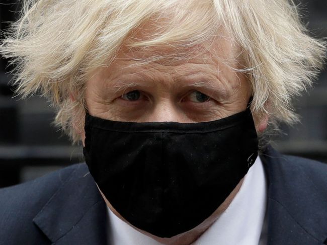 Boris Johnson potvrdil ďalšiu fázu uvoľňovania opatrení v Anglicku