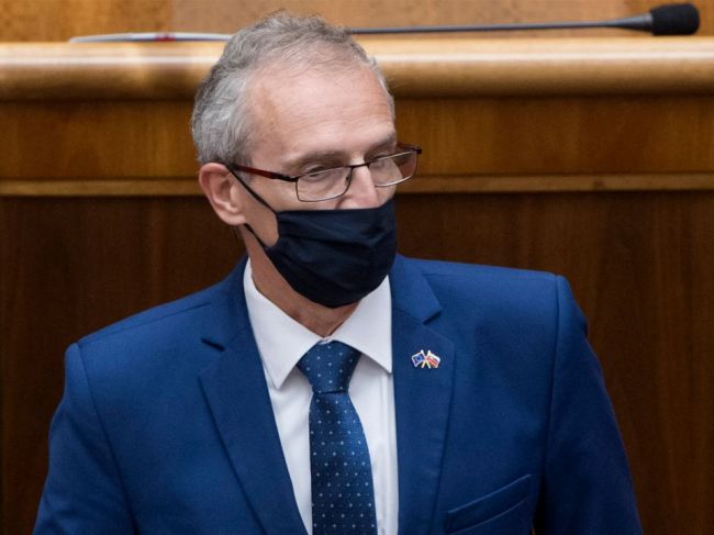 Štefanec: V gastrosektore stojí za úvahu riešiť výšku dane z pridanej hodnoty