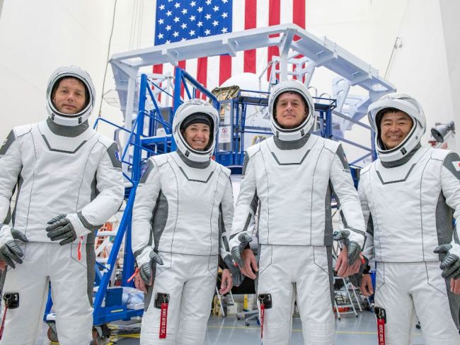 NASA si vybrala Space X na dopravenie ľudskej posádky na Mesiac