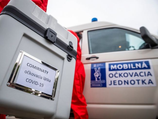Krajniak: Mobilné tímy pre seniorov by možno zvýšili ochotu očkovať sa