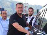 SNS hovorí o veľkej koalícii so Smerom a Hlasom, vyzýva ich na rokovania