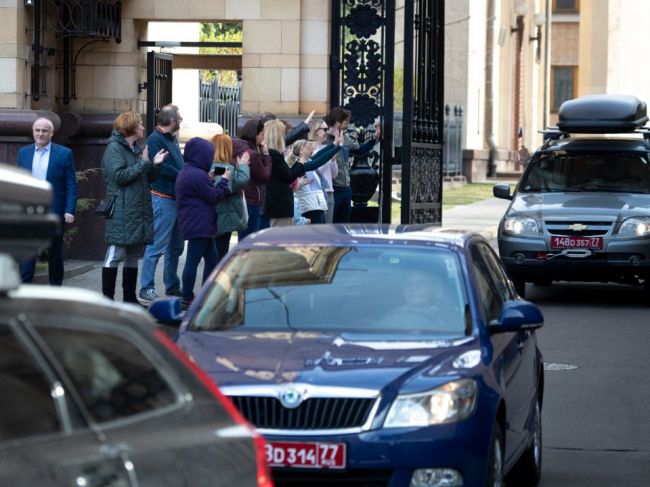 Rusko a Česko budú mať na svojich veľvyslanectvách po sedem diplomatov