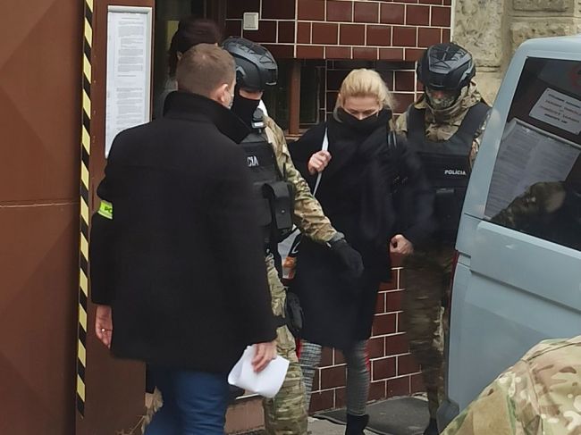 Dôvody väzby obvinenej Moniky Jankovskej a exsudcu Richarda Molnára sa nemenia