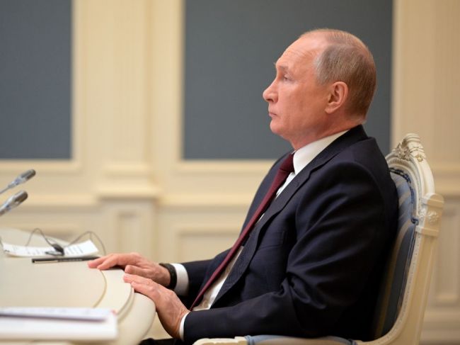 Stránky Kremľa padli po Putinovom oznámení májových sviatkov