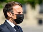 Macron navštívil rodinu policajtky, obete štvrtkového útoku nožom