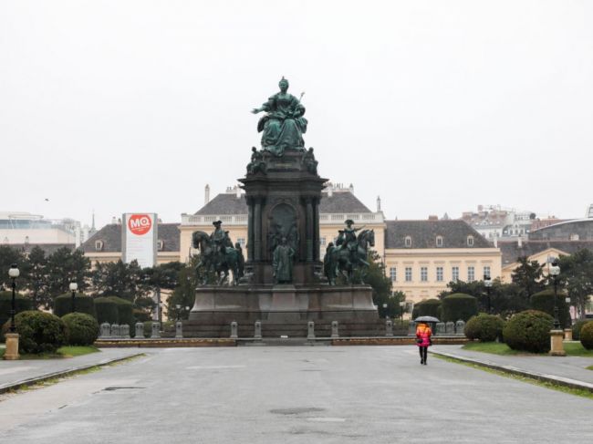 Rakúsko: Viedeň ukončí tvrdý lockdown 3. mája, otvoria sa obchody a služby