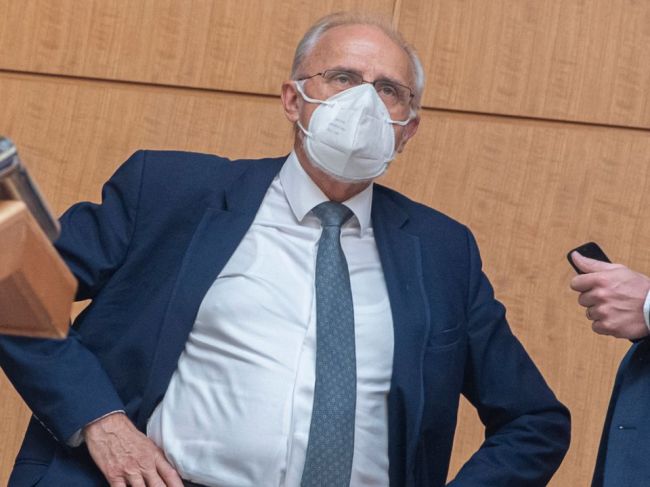 Mičovský: Nekončím vo funkcii, svoju úlohu dokončím