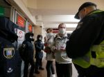 Ukrajina dočasne zakáže vstup časti prichádzajúcich cudzincov