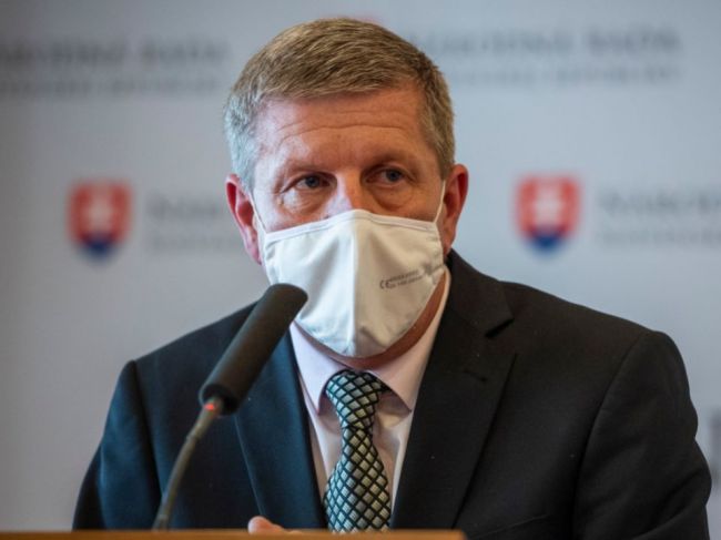 Lengvarský: Sankcií za zverejnenie zmluvy na Sputnik V sa neobávam