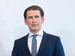 Kurz oznámil, že zamestnanci supermarketov budú očkovaní prednostne