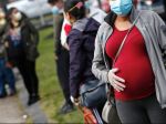 Stredisko pre ľudské práva hovorí o prioritnom očkovaní tehotných žien