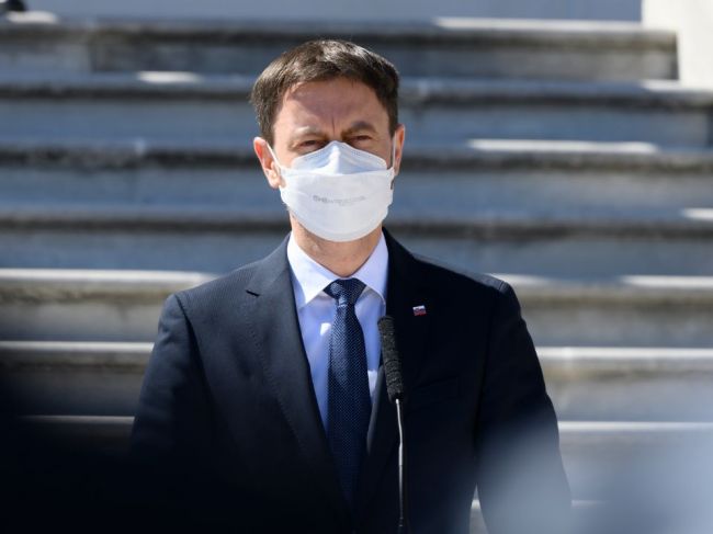 Prioritou premiéra Hegera je stabilná vláda