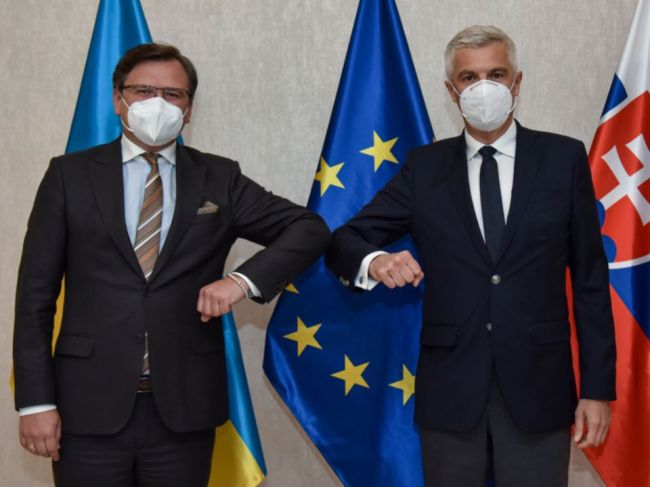 Ukrajinský minister zahraničných vecí sa poďakoval Slovensku za podporu