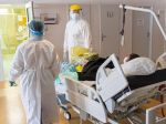Na Slovensku pribudlo 294 prípadov ochorenia COVID-19 a 33 obetí