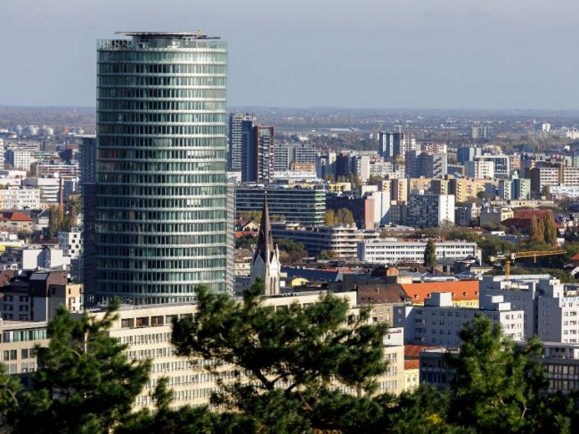 Zadlženým domácnostiam sa od konca roka nepohoršilo