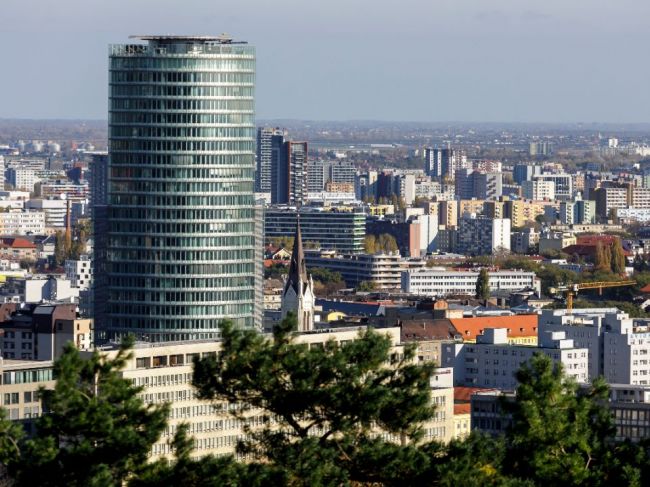 Zadlženým domácnostiam sa od konca roka nepohoršilo