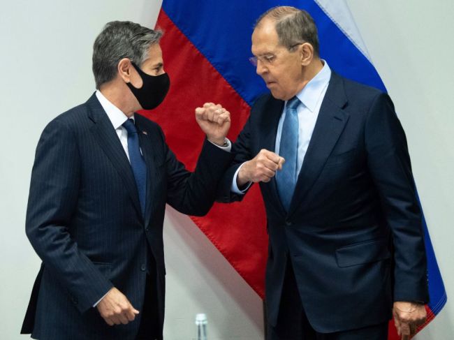 Blinken sa stretol s Lavrovovom, tlmočil mu obavy Spojených štátov