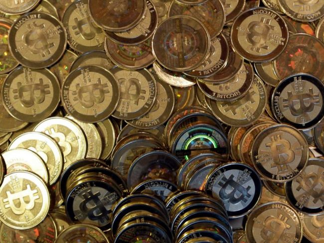 Bitcoin po stredajšom páde vzrástol a obchoduje sa okolo 40.000 USD