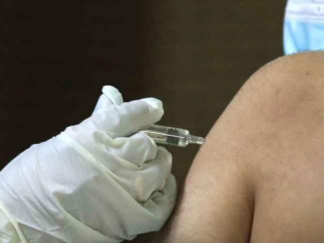 Maďarská vláda podmieňuje zrušenie zákazu vychádzania očkovaním
