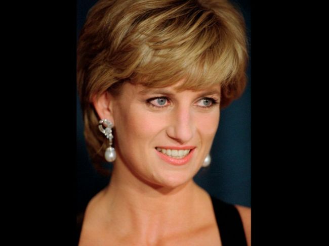 Princovia William a Harry odsudzujú BBC za rozhovor s ich matkou