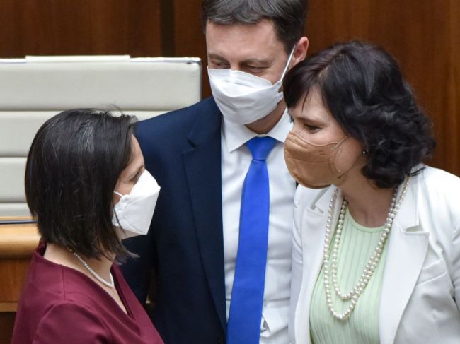 Remišová nechce komunikáciu v strane komentovať verejne, ale so straníkmi osobne