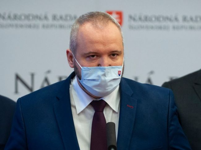 Koaliční poslanci nevidia problém v stretnutí predstaviteľov v SIS