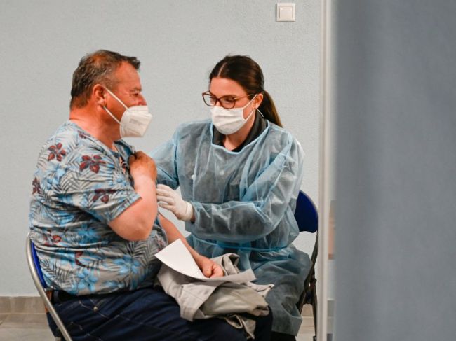 Poľsko usporiada lotériu na povzbudenie ľudí k očkovaniu