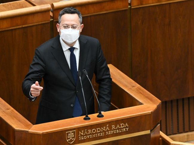 Kamenický navrhuje v rozpočte zvýšiť prostriedky pre Maticu slovenskú