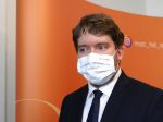Predsedníctvo Mosta-Híd opustil Ravasz, Sólymos víta, že ostal v strane