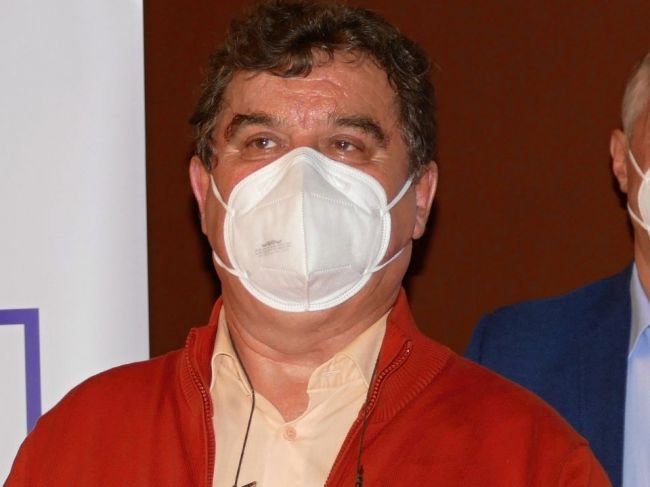 Zamestnanci strojárskej spoločnosti v Beluši odhlasovali ostrý štrajk