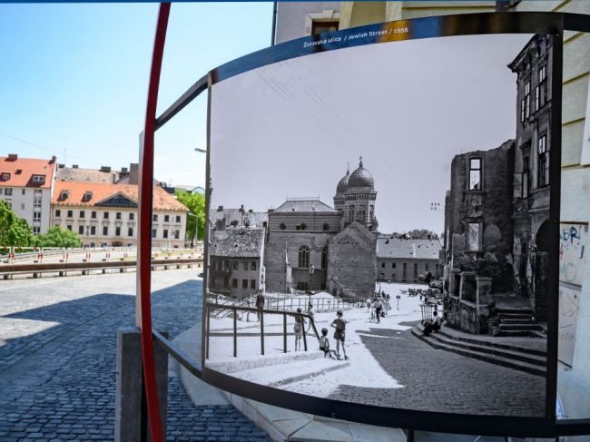 Čiernobiela Bratislava je poctou fotografovi Antonovi Šmotlákovi