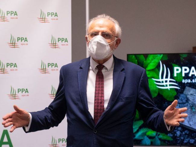 Riaditeľ Lesov SR vyzýva ministra Mičovského, aby stiahol svoju demisiu