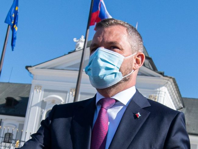 Pellegrini vyzval ministra vnútra na demisiu, odvolávať chce aj premiéra