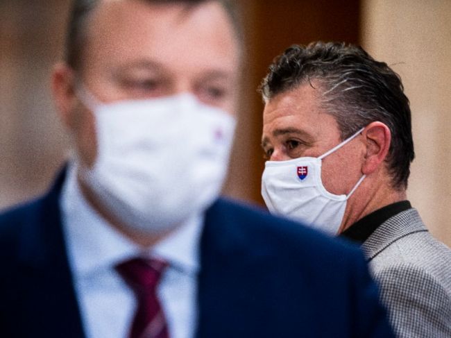 Krajniak: Roman Mikulec sa stráca v tom, čo sa mu v rezorte deje